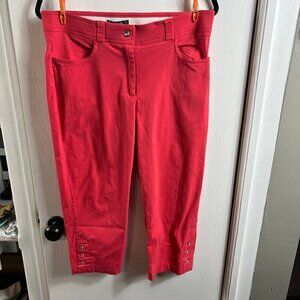Verve Blues coral colored Capri pants with rhinestone embellishment.  Stretch